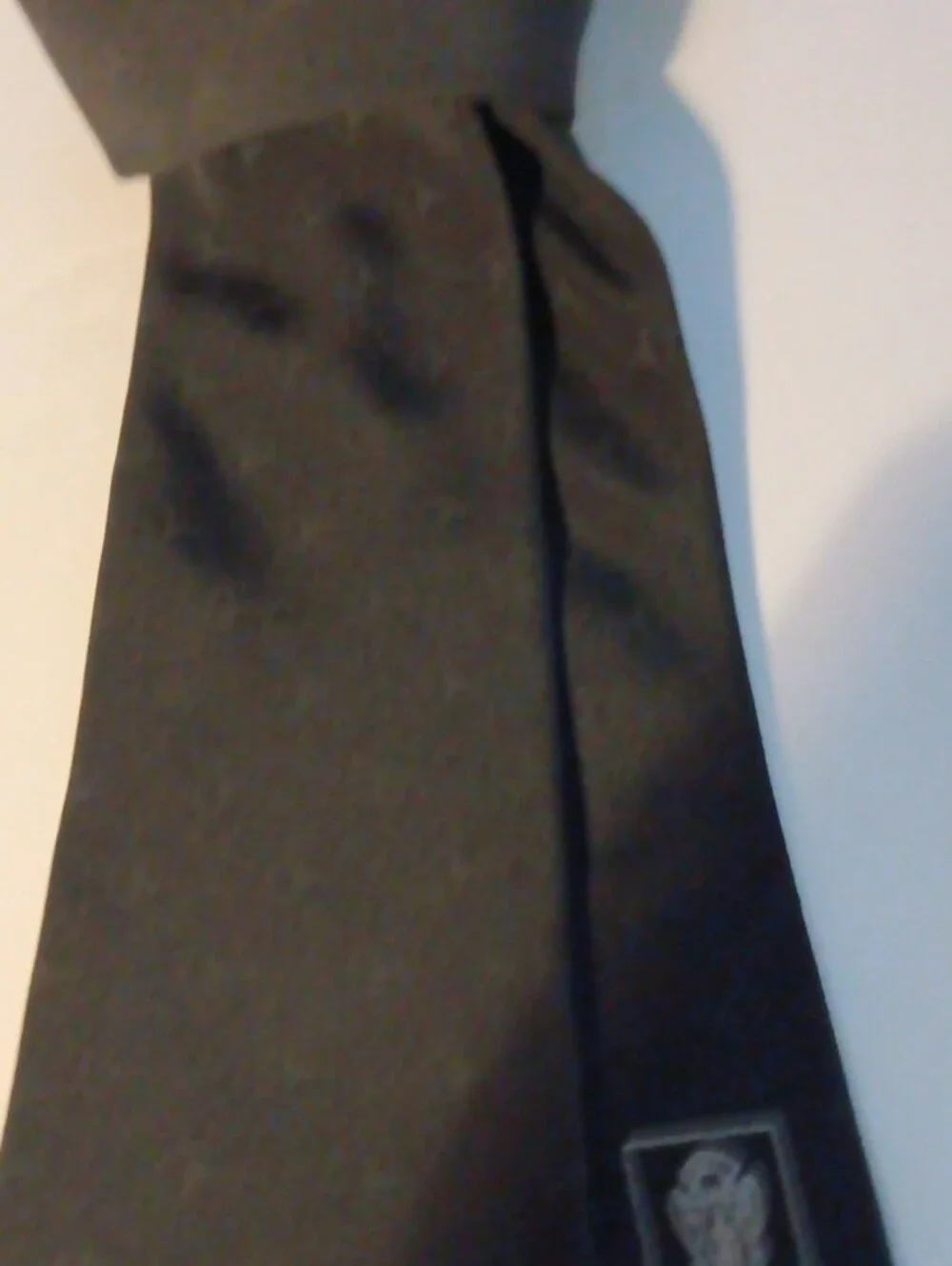 Gucci Black Silk Tie with Subtle Stirrup Stitch